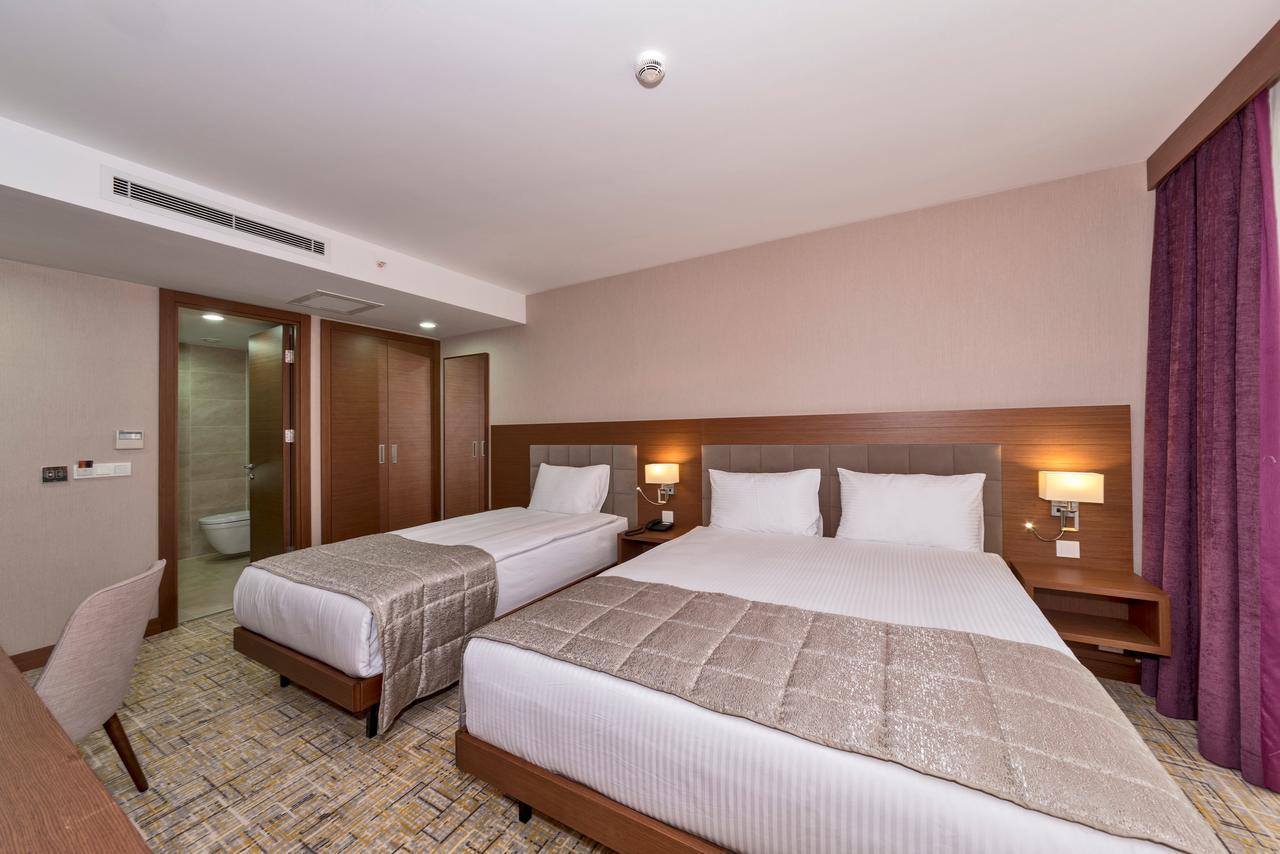 Land Park Готель 4*