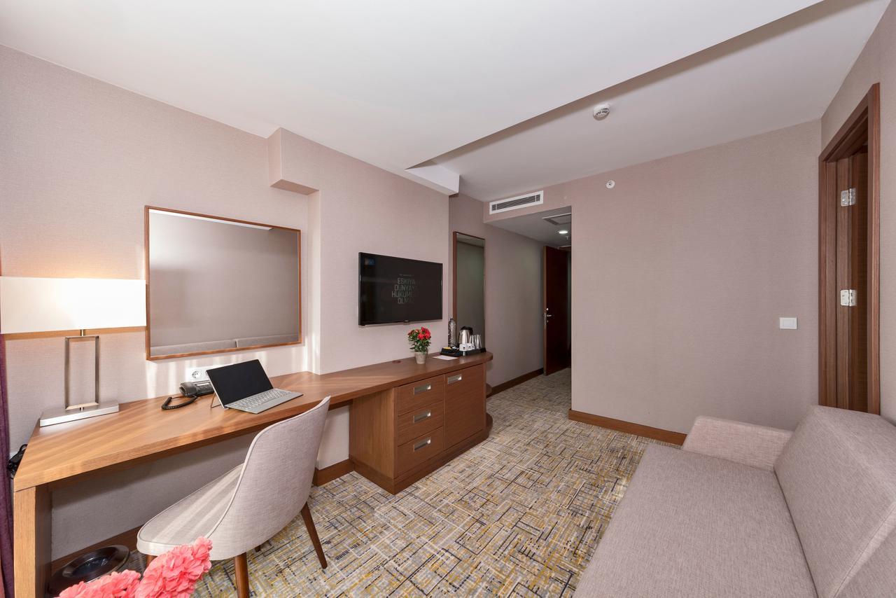 Готель Land Park 4*