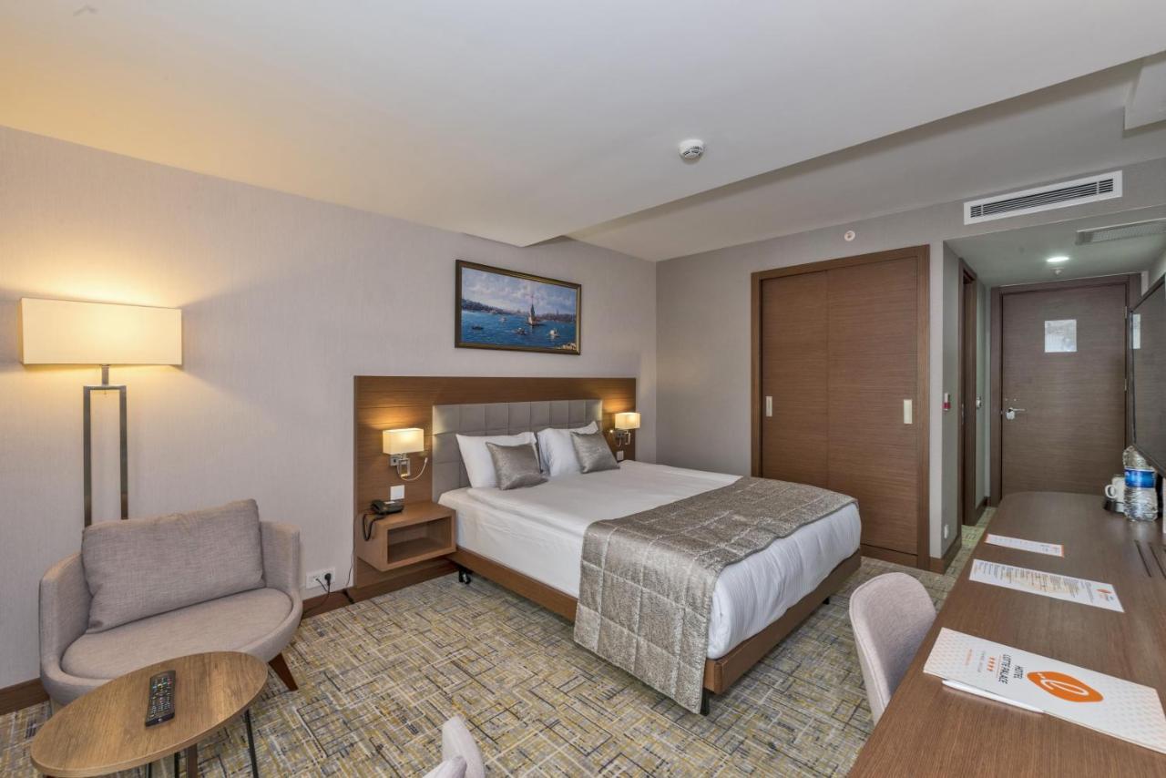 Land Park Готель 4*
